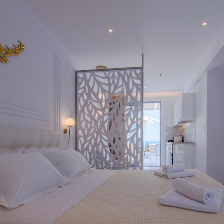 Dionisos Suites Lixúri Exterior foto