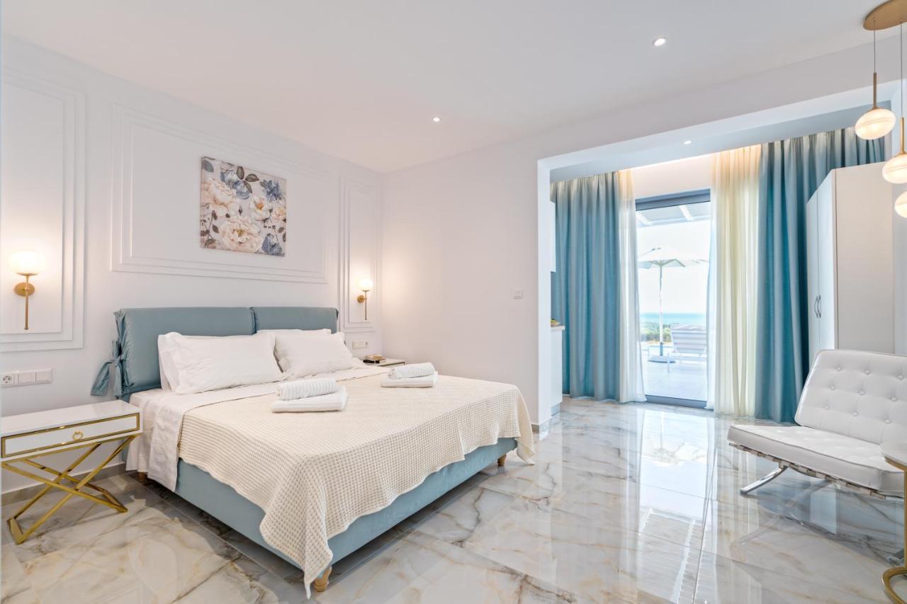 Dionisos Suites Lixúri Exterior foto
