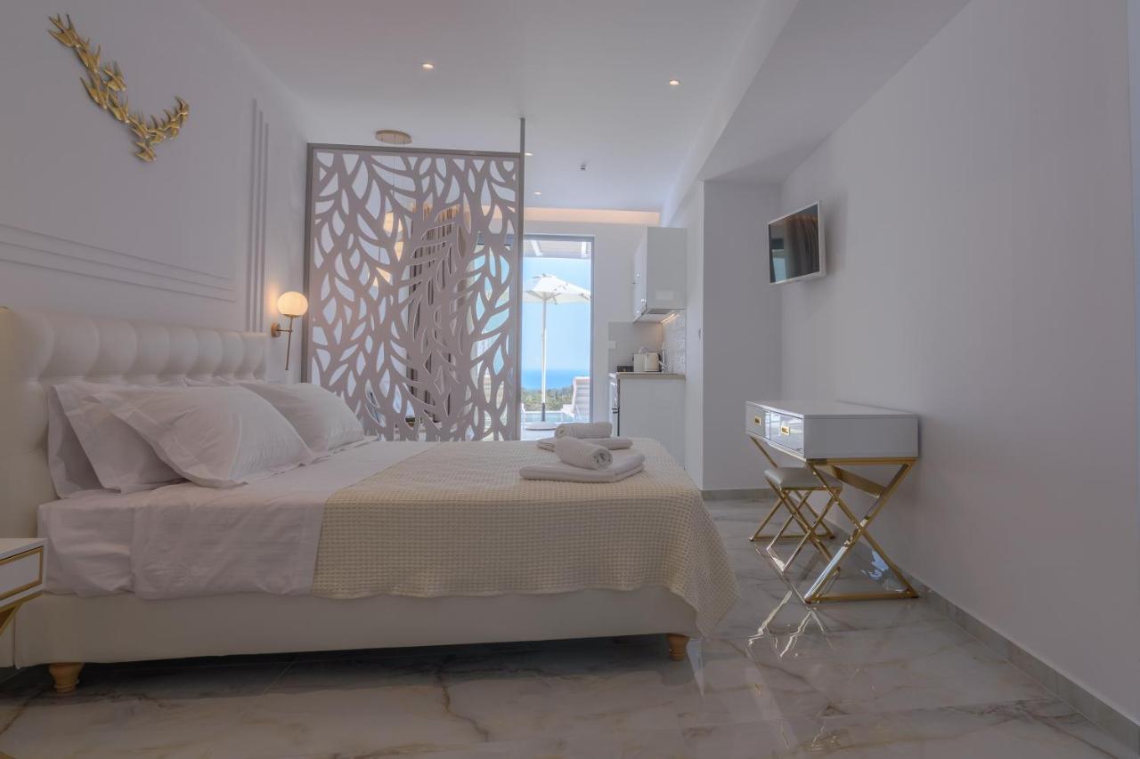 Dionisos Suites Lixúri Exterior foto