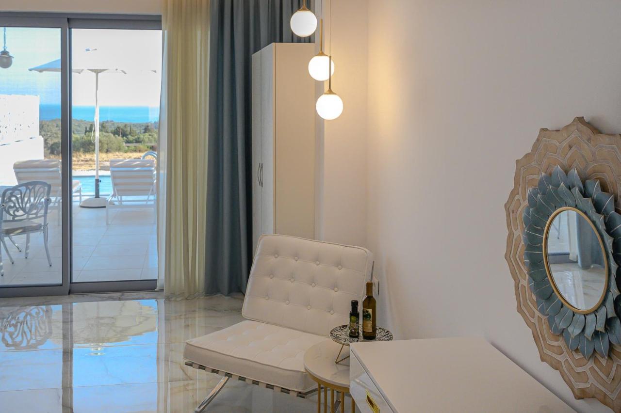 Dionisos Suites Lixúri Exterior foto