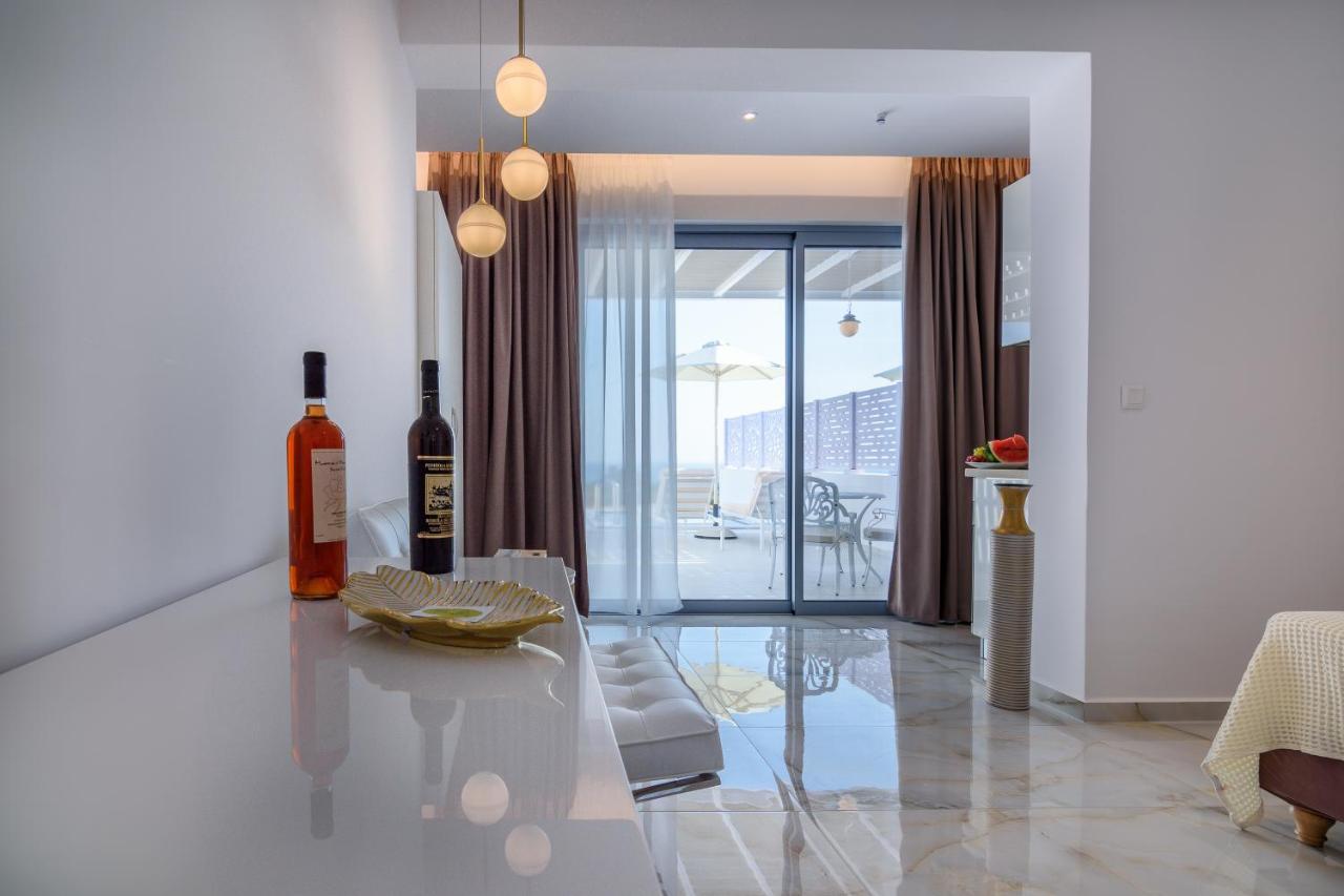 Dionisos Suites Lixúri Exterior foto