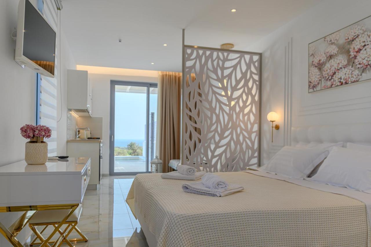 Dionisos Suites Lixúri Exterior foto
