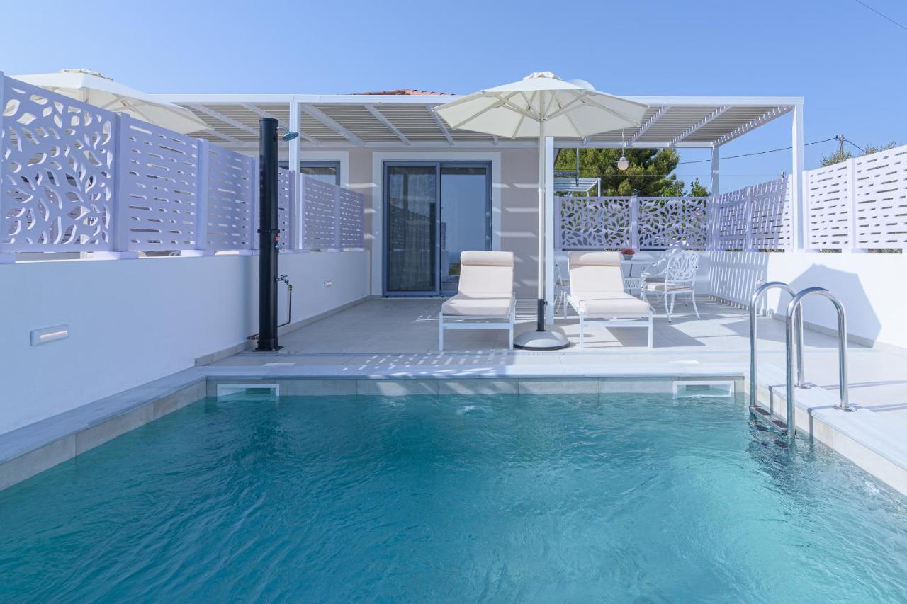 Dionisos Suites Lixúri Exterior foto