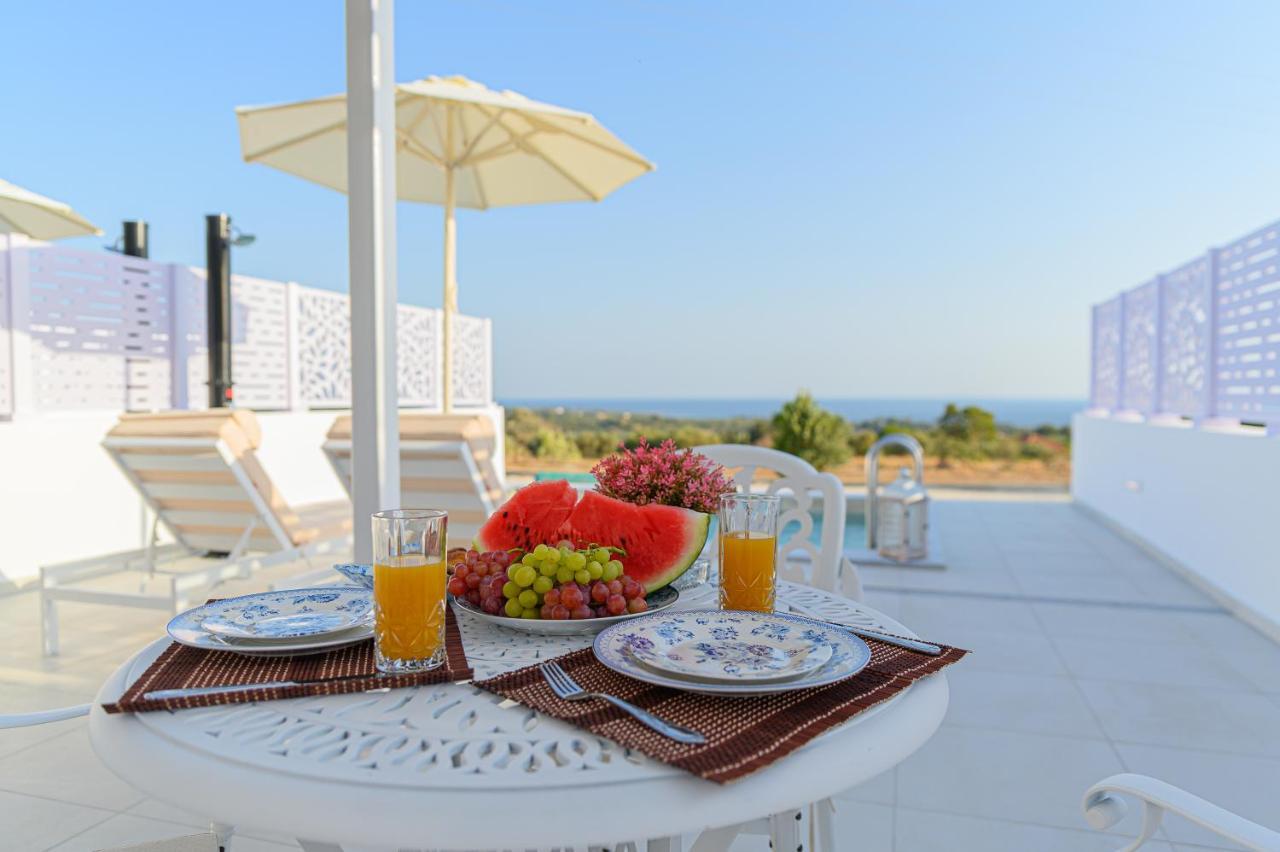 Dionisos Suites Lixúri Exterior foto