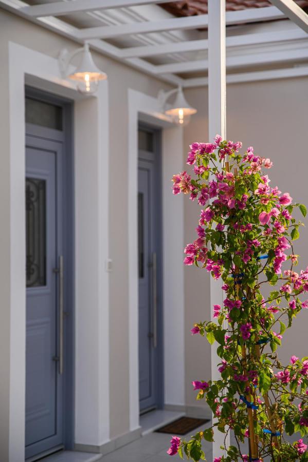Dionisos Suites Lixúri Exterior foto